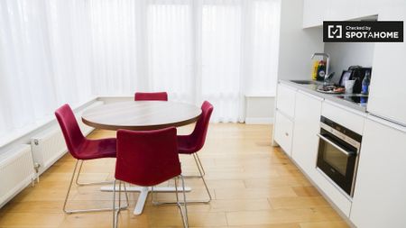 2-bedroom apartment for rent in Donnybrook, Dublin - Photo 3