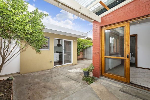 Double-Fronted 3 bed Brick Edwardian - (Available Now) - Photo 1