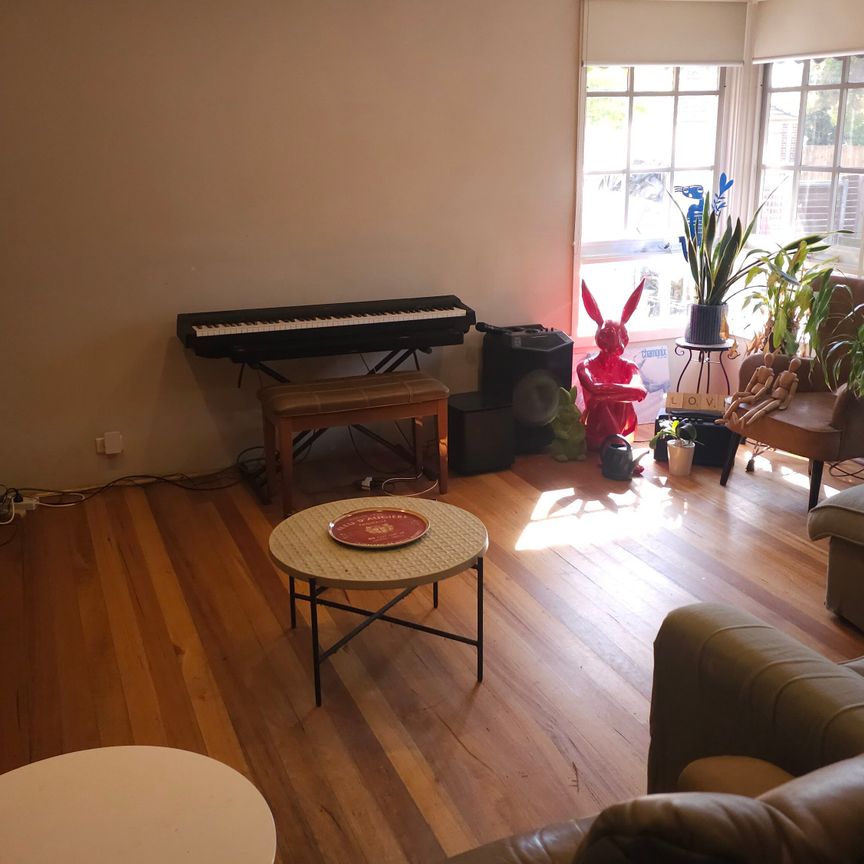 Frankston South - Photo 1