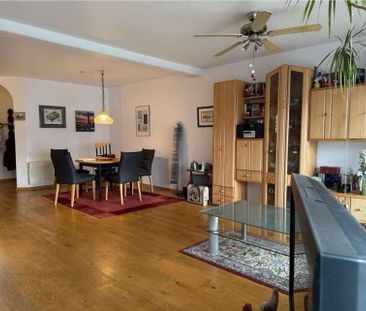 3 Zimmer, direkt am Puiseauplatz + Balkon + Carport + Einbauküche - Foto 1