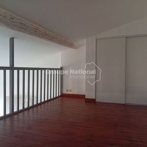 BEAUCAIRE CENTRE - Appartement T2 en mezzanine de 44m², - Photo 2