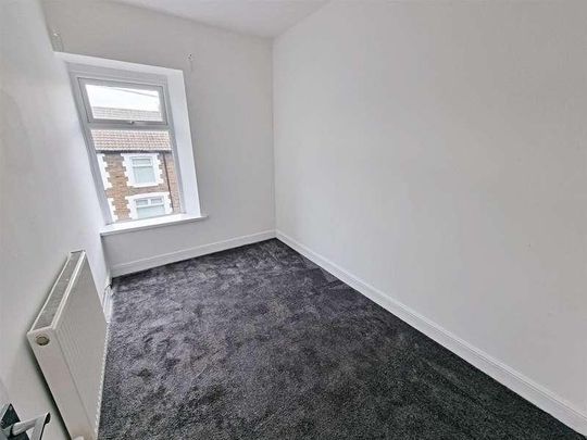 Tower Street, Treforest, CF37 - Photo 1