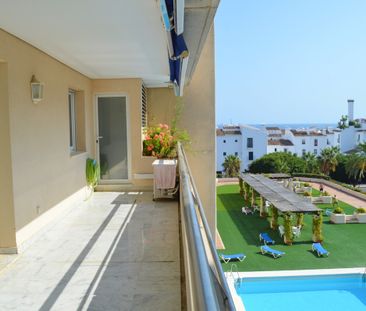 Apartment in Puerto Banús, Costa del Sol - Photo 5