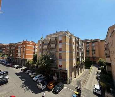 Appartamento in affitto a Roma - Photo 2
