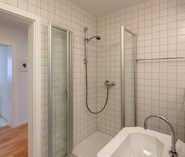 Good location near subway station U1 Silberhornstraße - Photo 1