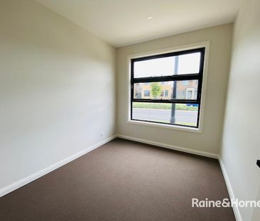 2A Theatre Walk, Bardia, NSW 2565 - Photo 2