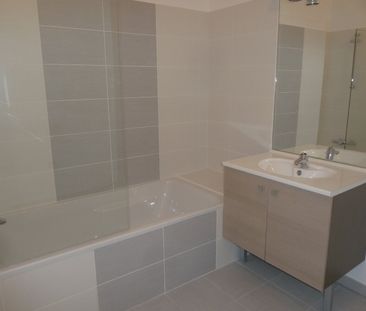 Location Appartement 2 pièces 38m² MONTPELLIER 34070 - Photo 2