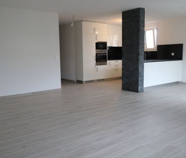 3 ½ PIÈCES - Au rez-de-chaussée - Foto 1