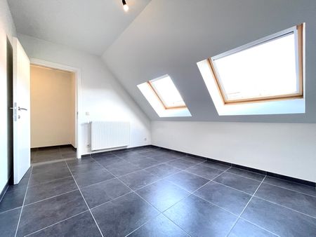 Ruim duplex app met 2 slpks, bureau en terras in centrum - Photo 2