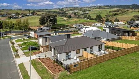 Brand New, Modern 1-Bedroom property! - Photo 2