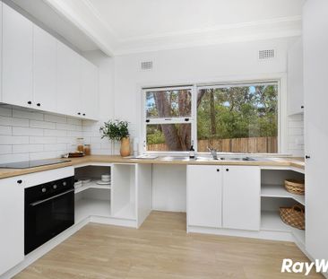Renovated home bordering Gladesville - Photo 2