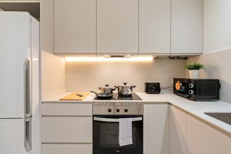 Carrer del Comte Borrell, Barcelona, Catalonia 08015 - Photo 5