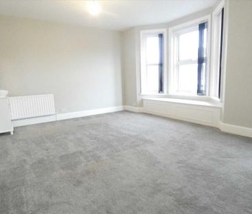 3 bedroom detached house to rent - Photo 2