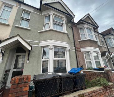 1 bedroom in a house share to rent - Photo 6