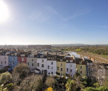 2 Bed Flat - Photo 1