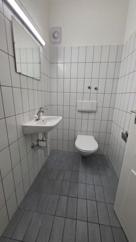 Joli appartement de 4 pièces au centre-ville - Photo 2