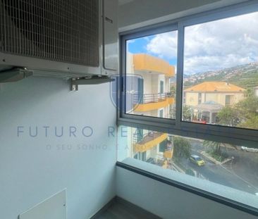 2 room luxury Apartment for rent in Funchal, Portugal - Photo 3