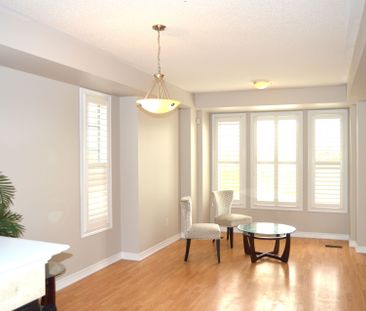 For Lease - 30 Paper Birch Drive, Markham, Ontario - Photo 3