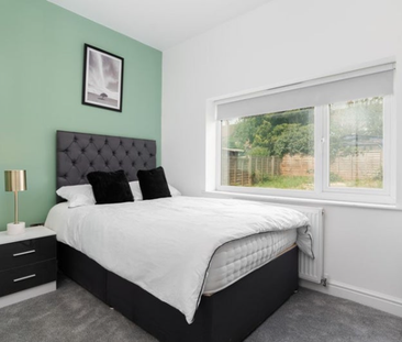 Great 5 bed, 5 en-suite HMO Room 5 - Photo 1