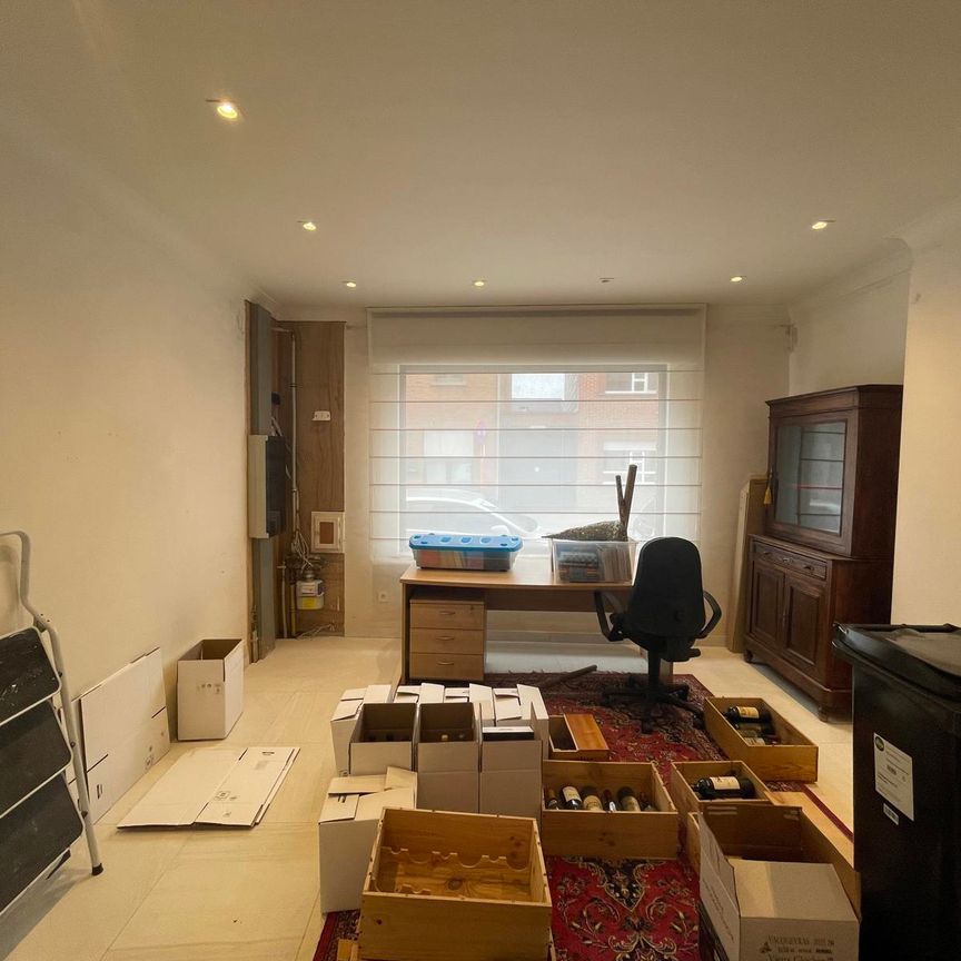 OORDEGEM - Gerenoveerde rijwoning met tuin. - Photo 1