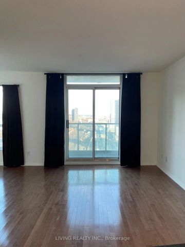 18 Yonge Street #2905 - Photo 3