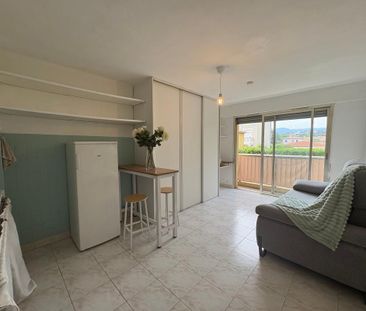 Location Appartement 1 pièce Meublé 21m² CAGNES SUR MER 06800 - Photo 2