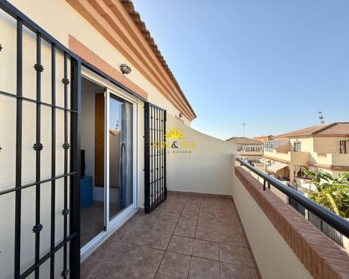 2 BEDROOM SEMI-DETACHED HOUSE - TORREVIEJA - Photo 1