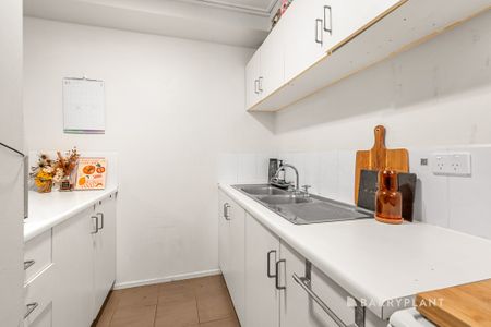 Malvern Terrace Apartment - Photo 4
