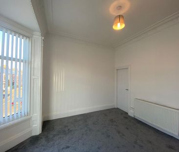 2 bedroom semi-detached house to rent - Photo 4