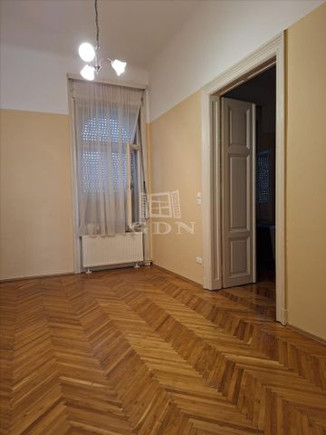 Kiadó átlagos állapotú lakás - Szeged - Fotó 4