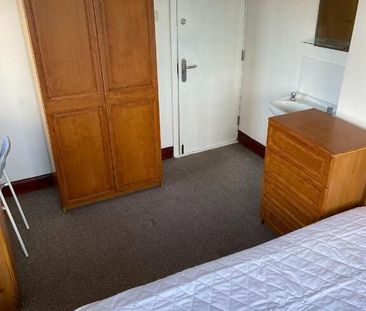 Malone Avenue, Double Room To Let, Belfast, BT9 6ER - Photo 3
