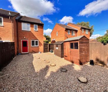 2 bedroom semi-detached house to rent - Photo 2