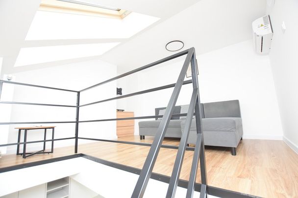Do wynajęcia mieszkanie 23,55 m² z antresolą – Rynek Dębnicki - Photo 1