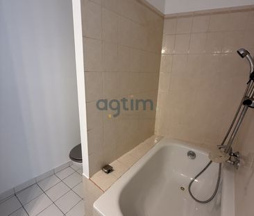Location Appartement 1 pièce 19m² MONTAIGU VENDEE 85600 - Photo 2