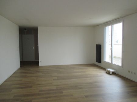 Location Appartement 3 pièces 77m² ORLEANS 45100 - Photo 3