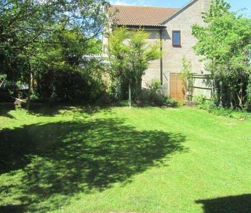 4 bedroom detached house to rent - Photo 6