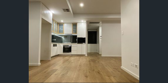 One Bedroom For Lease in Pyrmont - Photo 2