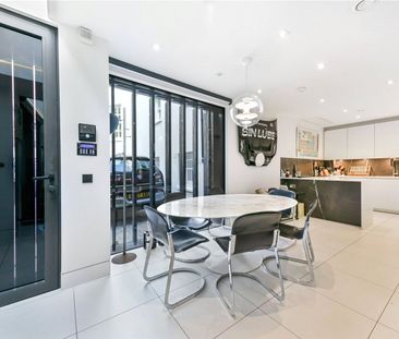 Modern mews home with parking in prime Connaught Village - Photo 4