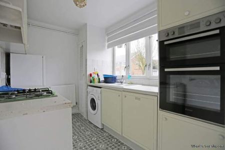 2 bedroom property to rent in Ilford - Photo 3