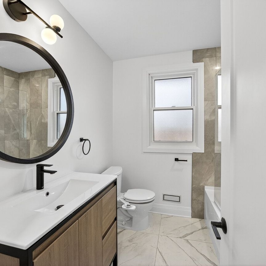 For Lease - 2204 Utah Street, Alta Vista and Area, Ontario - Photo 1