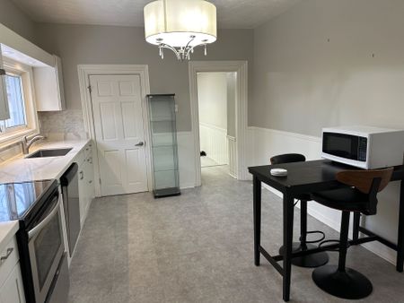 For Lease - 173 Prospect Street, Newmarket, Ontario - Photo 5