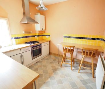 1 bedroom Flat To Let - Photo 1