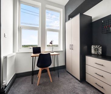 Stanningley Road (room 3), Bramley, Leeds - Photo 2