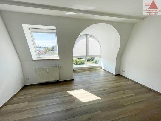 Altersgerechtes Wohnen mit Fahrstuhl in zentraler Lage von Crimmitschau - Photo 1