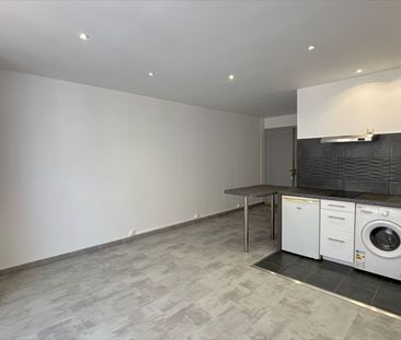 Location Appartement 2 pièces 46m² - Photo 2
