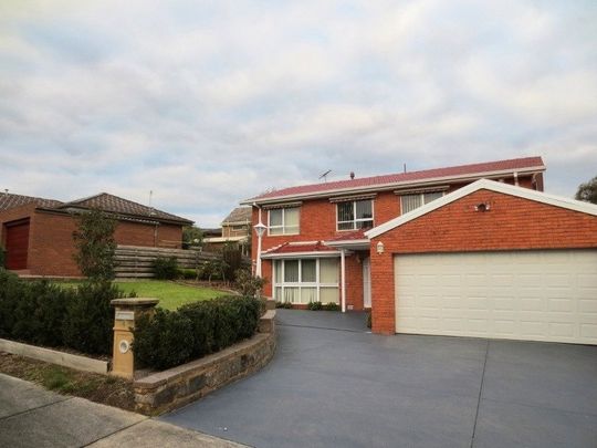 4 Northwood Drive, Viewbank - Photo 1