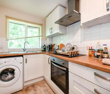 2 bedroom flat to rent - Photo 6