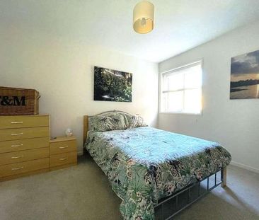 Clayhall House, RH2 - Photo 3