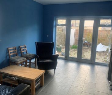 Clare Street - Photo 1