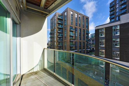 2 Bed Flat, Orbis Wharf, SW11 - Photo 3